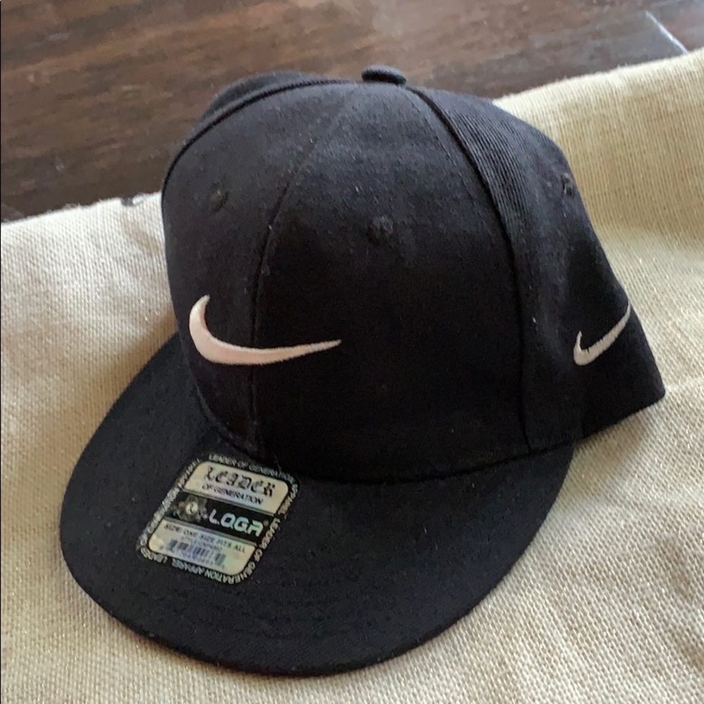 Black hat - Picture 2 of 4